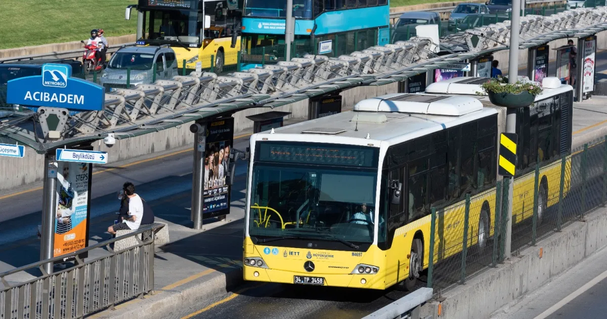 Metrobus Istanbul